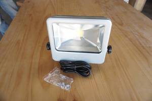lot 109 image: Loftek Nova S Floodlight