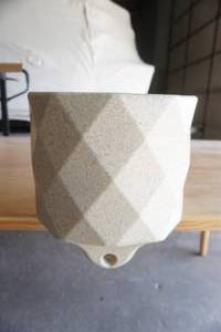 lot 126 image: poly planter NEW