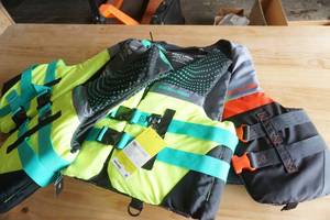 lot 150 image: NEW (3ct) Sea Doo Life Jacket Adult L