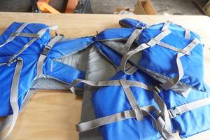 lot 160 image: NEW (3ct) Stearns Adult Oversized Life Jacket