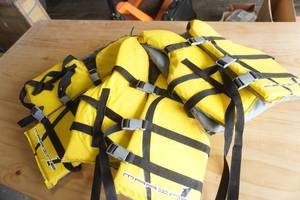 lot 163 image: NEW (3ct) Marine 1 Adult Universal Life Jacket