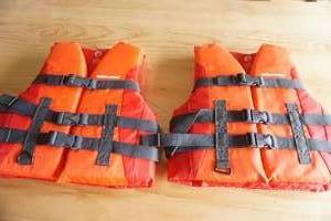 lot 179 image: NEW (2ct) Sea Doo Child Size L Life Jacket