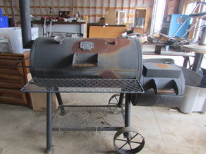 lot 12 image: Smoker