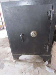 Cast Iron Vintage Safe