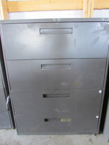 lot 19 image: Large Filing Cabinet