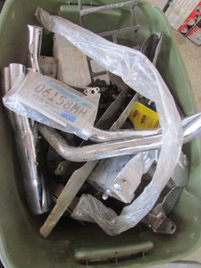 lot 31 image: Motorcyle parts