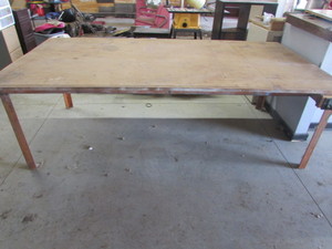 lot 78 image: Table with Vice