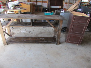 lot 92 image: Furniture
