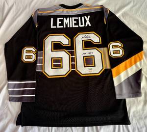 Mario Lemieux Auto Jersey w/ Fantatics COA - New With Tags Size L NHL Mitchell and Ness Replica Authentic Pittsburgh Penguins Jersey - BEAUTIFUL!!!