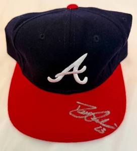 lot 36 image: David Justice Signed Atlanta Braves Hat w JSA COA - Baseball