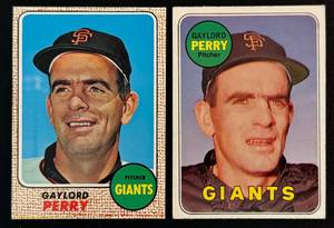 lot 190 image: Gaylord Perry 1968 and 1969 Topps 2 Card Vintage Baseball Lot