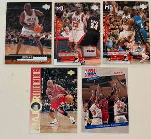 lot 214D image: Michael Jordan 5 Card Basketball Lot