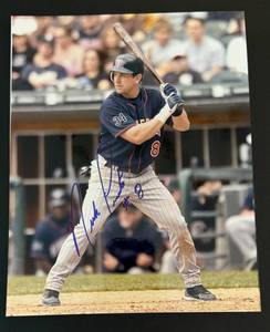 lot 88 image: Nick Punto Signed 8x10 Minnesota Twins Baseball Photo