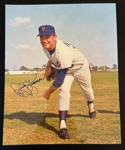 lot 100 image: Jerry Koosman Signed 8x10 Photo Minnesota Twins Baseball