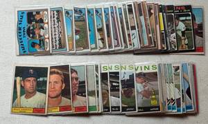lot 119 image: Vintage Minnesota Twins Baseball Card Lot 1961-1972