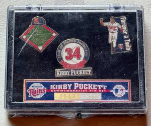 lot 120 image: Kirby Puckett Limited Edition 5,000 Hall of Fame Commemorative Pin Set