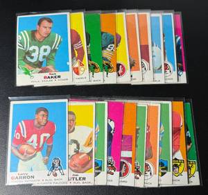 lot 122A image: 1969 Topps Football 20 Card Vintage Lot