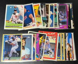 lot 124A image: Kirby Puckett 25 Card Minnesota Twins Baseball Lot