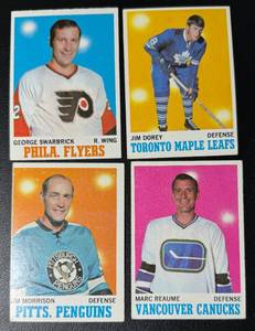 lot 89A image: 1970 Topps Hockey 4 Vintage Card Lot