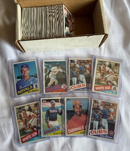 lot 138 image: 1985 Topps Baseball Large Card Lot w Stars