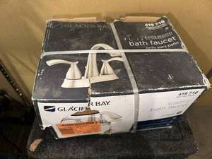 lot 49 image: Glacier Bay Edgewood Brushed Nickel Bath Faucet
