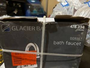 lot 109 image: Glacier Bay Dorset Bath Faucet Chrome 478 234