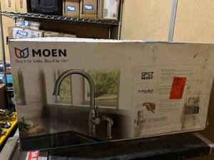 lot 134 image: Moen Nori Spot Resist Stainless Faucet with Power Clean and Duralock