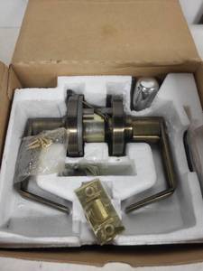 lot 252 image: Schlage Storeroom Lock D80LD RHO 613 in Box