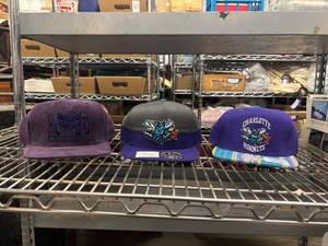 lot 218 image: Set of 3 Charlotte Hornets Mitchell & Ness Snapback Hats New with Tags
