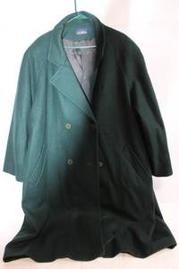 lot 20 image: Hunters Run Wool Overcoat in Deep Green