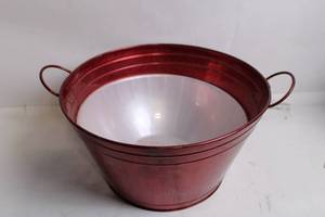 lot 94 image: Red Metal Beverage Tub with Handles