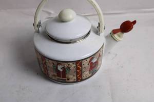 lot 114 image: Vintage Ceramic Teapot with Santa Claus Holiday Design