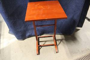 lot 153 image: Folding Wooden TV Tray Table with Mahogany Finish