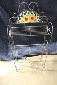 lot 154 image: Decorative Metal Shelving Unit with Sunflower Design