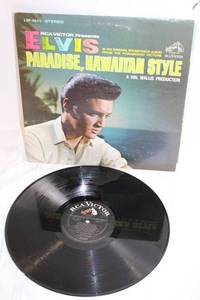 lot 189 image: Elvis Presley Paradise, Hawaiian Style Vinyl Record