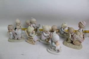 lot 213 image: Collection of 9 Precious Moments Figurines