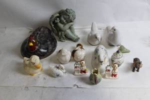 lot 277 image: Collection of Ceramic Figurines and Decorative Pieces