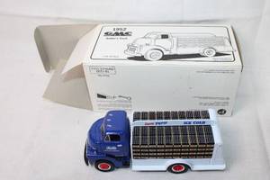 lot 20 image: 1952 GMC Butlers Truck 164 Scale Model