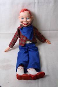 lot 28 image: Vintage Ventriloquist Dummy Doll in Plaid Outfit