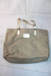 lot 40 image: Michael Kors Tan Tote Bag with Metallic Straps