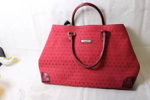 lot 42 image: Liz & Co Red Patterned Tote Handbag