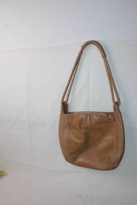 lot 45 image: Tan Leather Shoulder Bag with Dual Straps