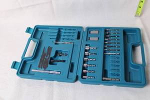 lot 181 image: 42-Piece Screwdriver Bit Set with Storage Case