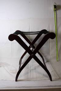 lot 256 image: Sturdy Folding Luggage Rack with Straps