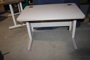 lot 278 image: Sturdy Office Desk with Metal Frame