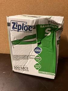 lot 105 image: Ziploc Sandwich Bags