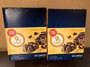 lot 75 image: Fiber One Oats & Chocolate Bars