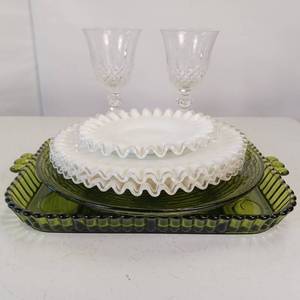 lot 48 image: VINTAGE SERVING WARE GREEN GLASS