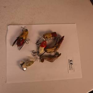 lot 57 image: VINTAGE  ASSORTMENT OF OLD TIME LURES LOT