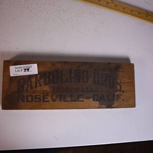 lot 74 image: BARBOLINO ROSEVILLE box top  Vintage